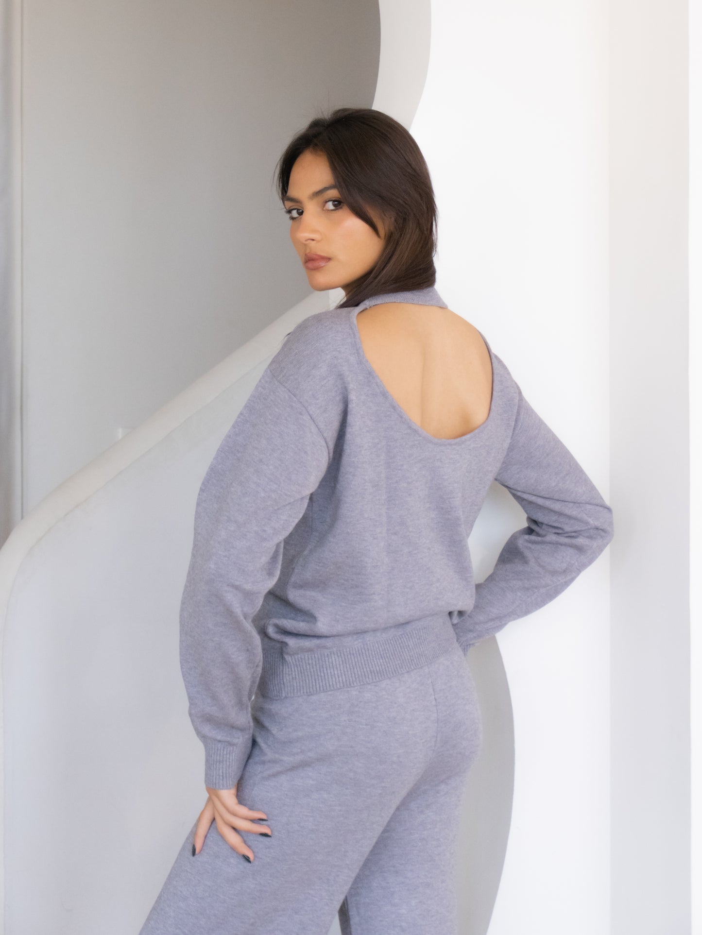 CLOUD BACKLESS SWEATER