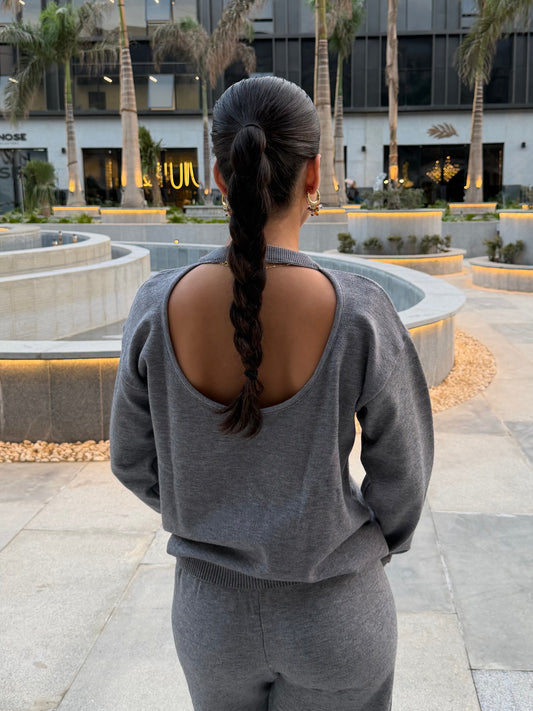 BACKLESS SWEATER